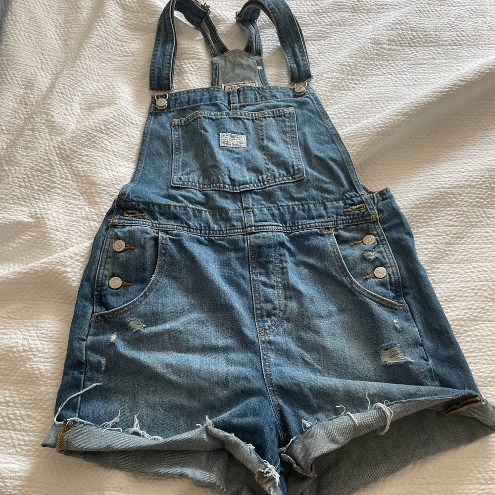 Levi’s Shortalls